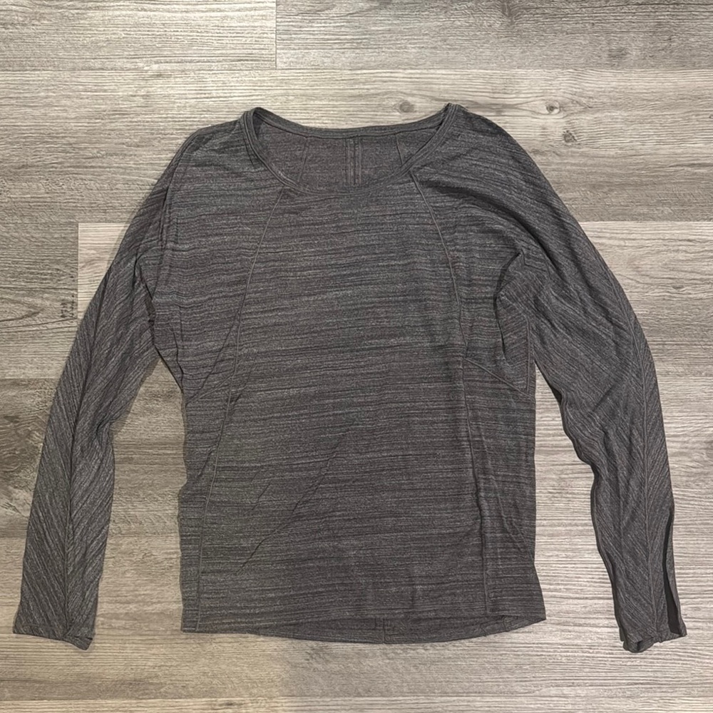Lululemon Gray Long Sleeve Top